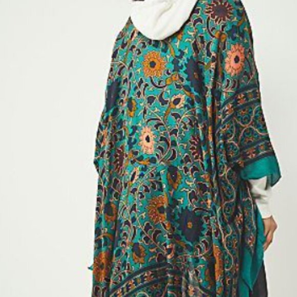 Free People Sweaters - Free people Magic Dance Kimono- Free People Magic Dance Kimono duster handkerchi
